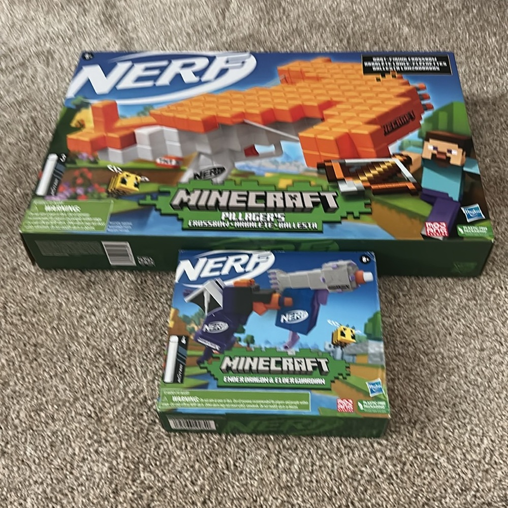 Nerf Minecraft Pillager's Crossbow in Orange and White+ adding Minecraft cube